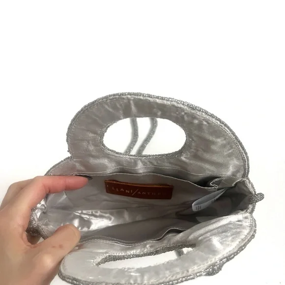 Anthropologie | Llani Silver Beaded Heart Bag - Picture 4 of 6